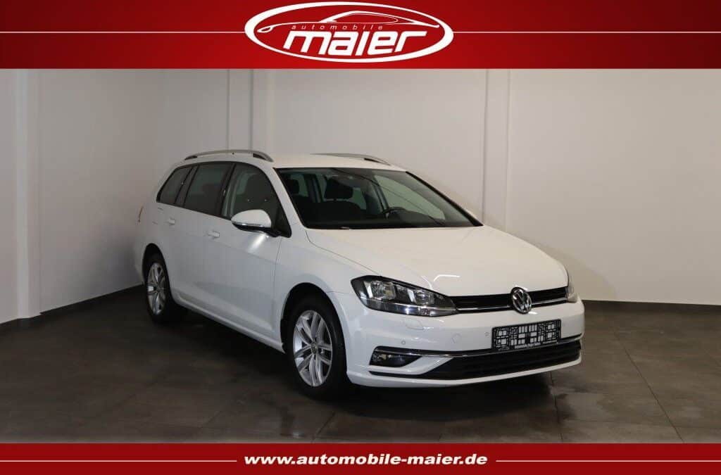Volkswagen Golf 2.0 TDI Comfortline-Navi-AHK-ACC-SHZ-PDC-