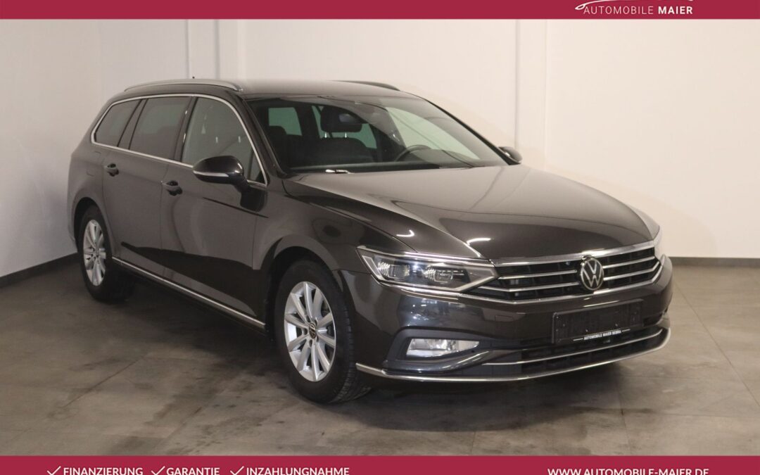 Volkswagen Passat Var. R Line Elegance 4M.-NAV-IQ-KAM-AHK-